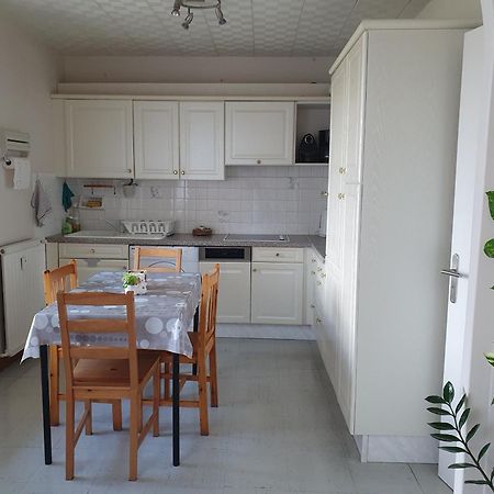 Medipole T2 Avec Un Garage Gratuit Sur Place, 16Min A Centre Ville Lyon En Metro A 维勒班 外观 照片