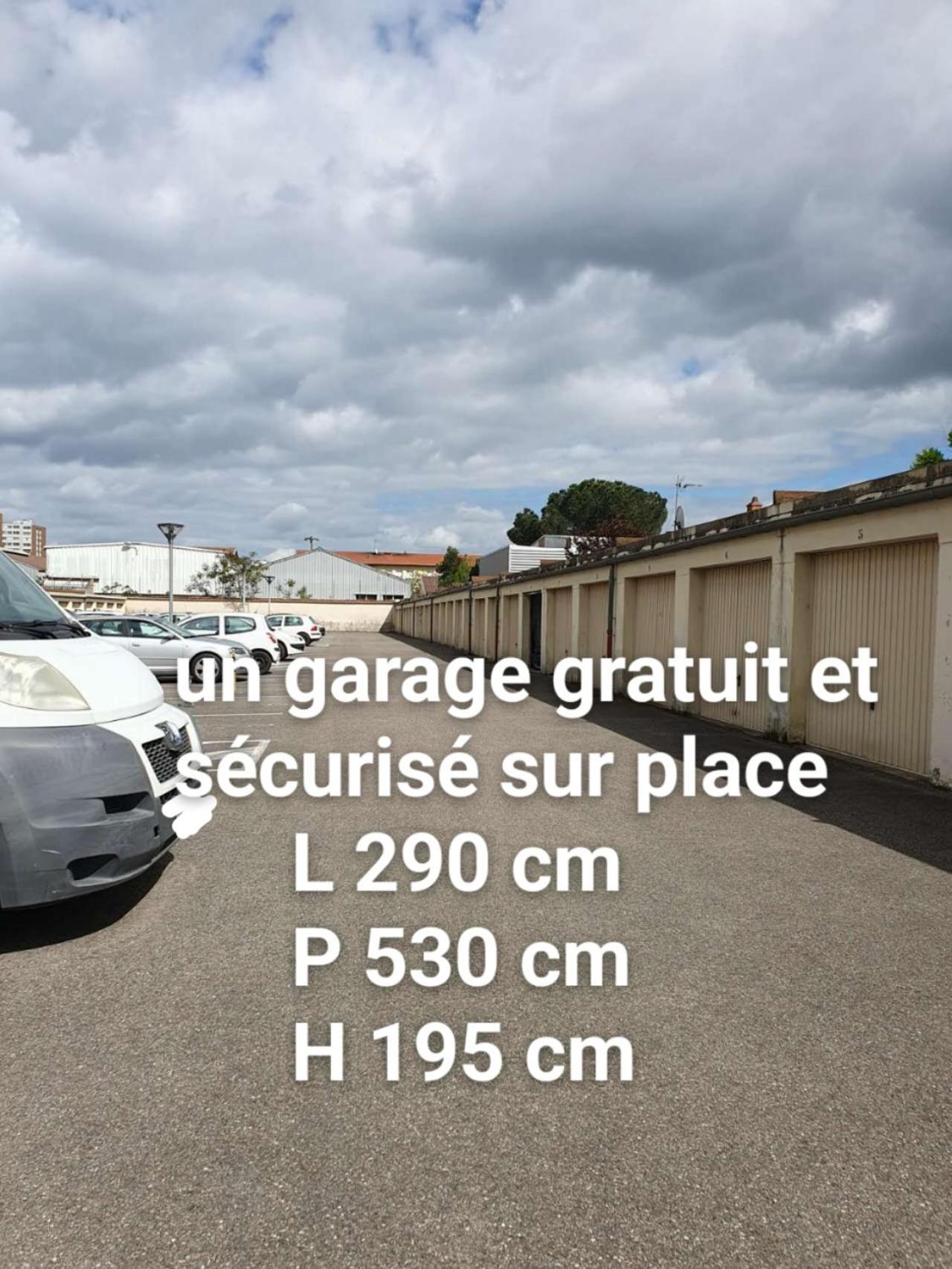 Medipole T2 Avec Un Garage Gratuit Sur Place, 16Min A Centre Ville Lyon En Metro A 维勒班 外观 照片