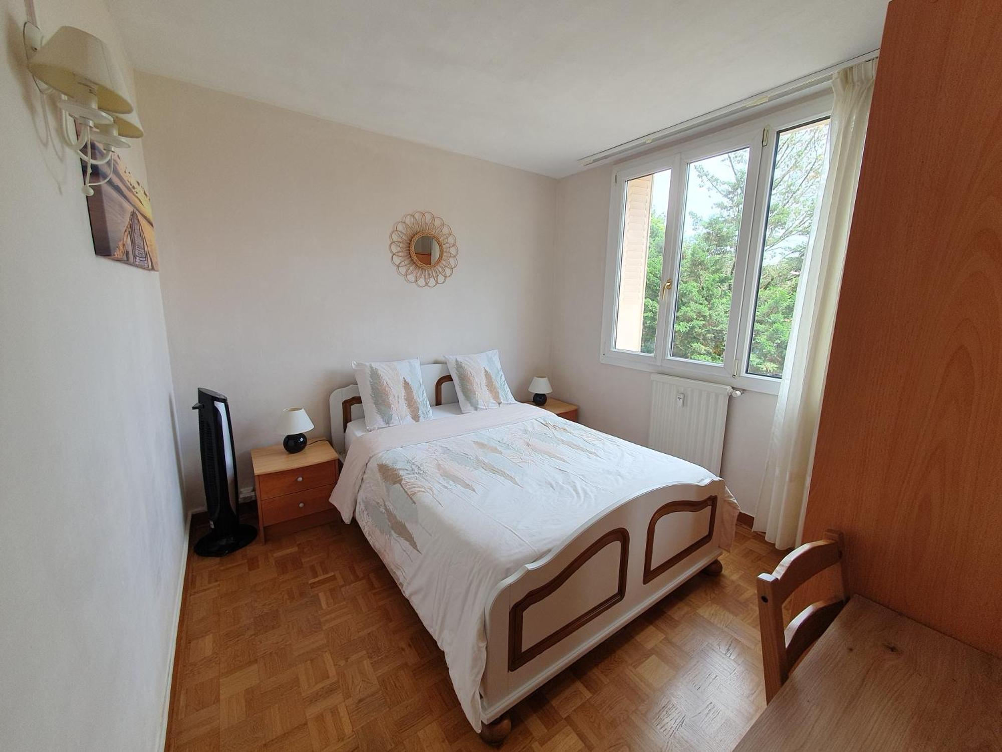 Medipole T2 Avec Un Garage Gratuit Sur Place, 16Min A Centre Ville Lyon En Metro A 维勒班 外观 照片