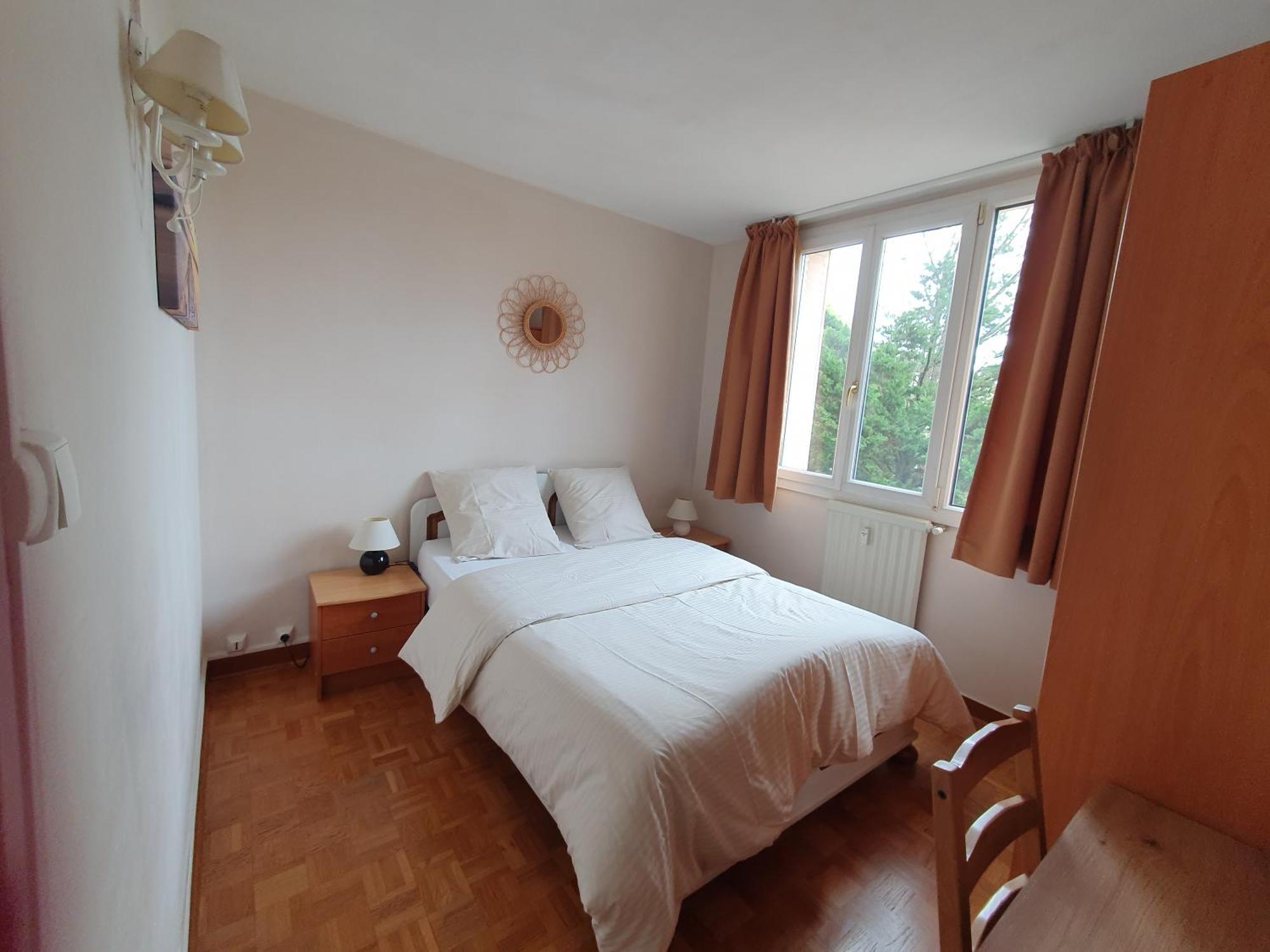 Medipole T2 Avec Un Garage Gratuit Sur Place, 16Min A Centre Ville Lyon En Metro A 维勒班 外观 照片